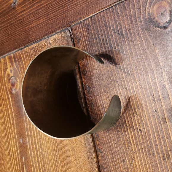 Brass cuff - Picture 2 of 4